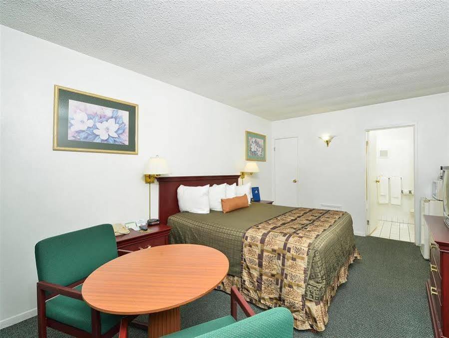 Americas Best Value Inn - צ'יקו מראה חיצוני תמונה
